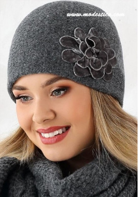 Стилна сива шапка Magnolia